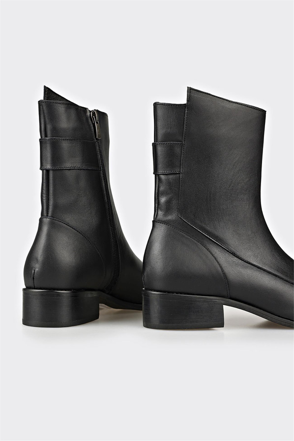 Siyah deri düz kadın bot - Elle Shoes