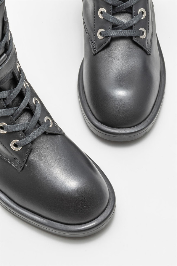 Siyah deri düz kadın bot - Elle Shoes
