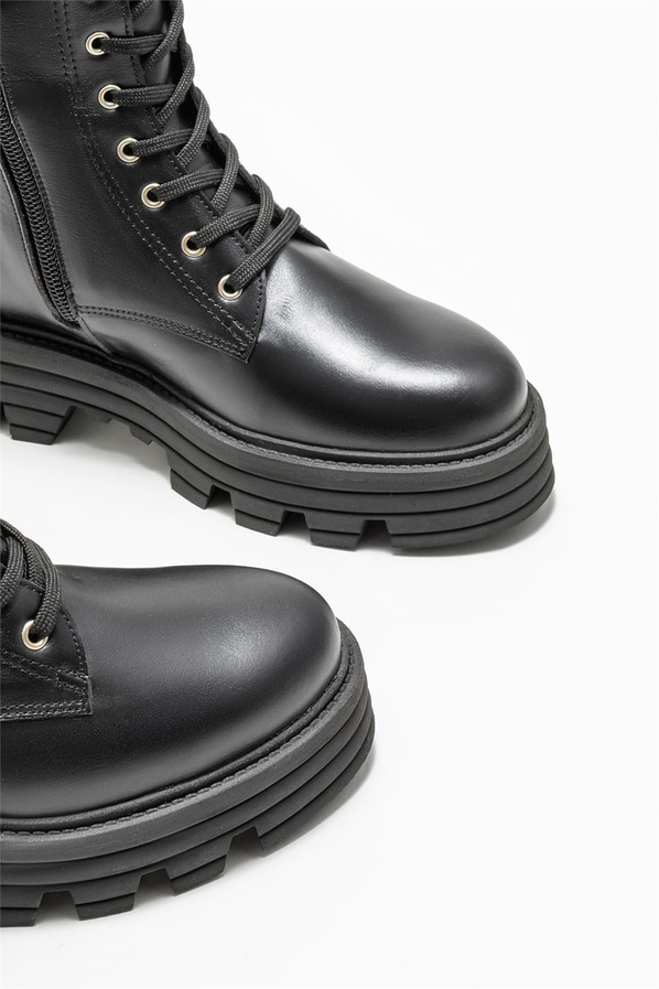 Siyah deri düz kadın çizme - Elle Shoes