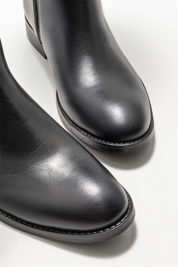 Siyah deri düz kadın çizme - Elle Shoes