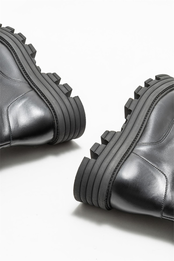 Siyah deri düz kadın çizme - Elle Shoes