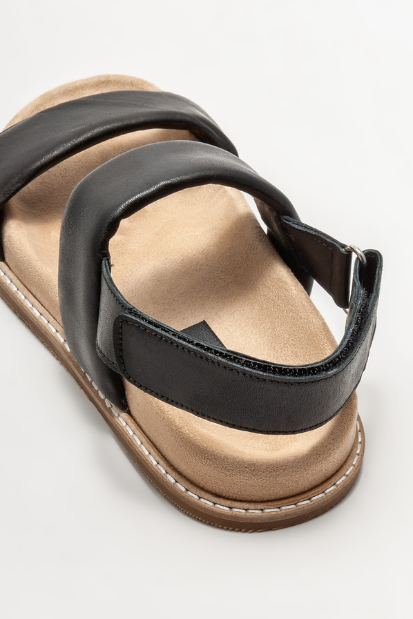 Siyah deri düz kadın sandalet - Elle Shoes