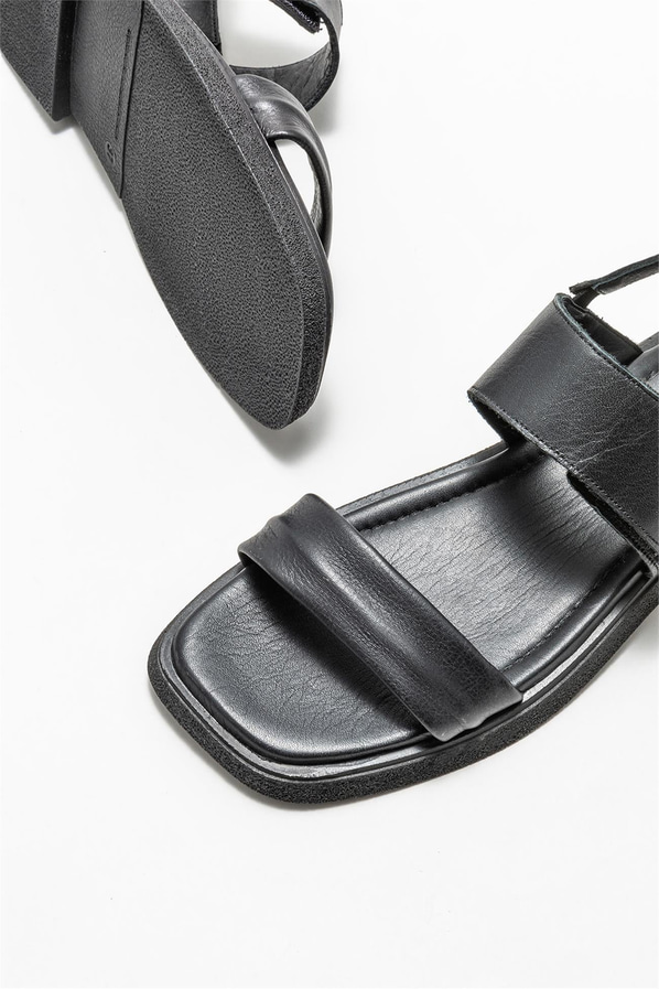 Siyah deri düz kadın sandalet - Elle Shoes