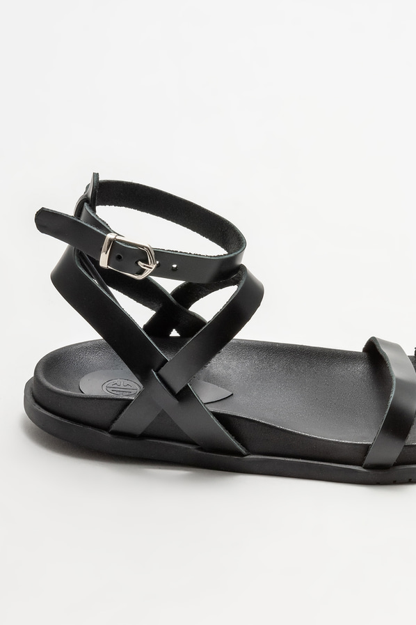 Siyah deri düz kadın sandalet - Elle Shoes