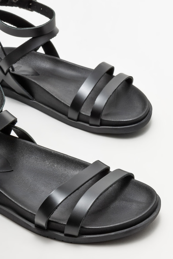Siyah deri düz kadın sandalet - Elle Shoes
