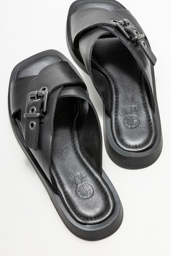 Siyah deri düz kadın terlik - Elle Shoes