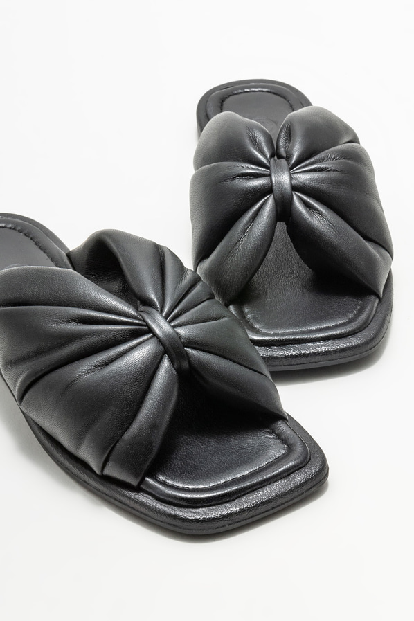 Siyah deri düz kadın terlik - Elle Shoes