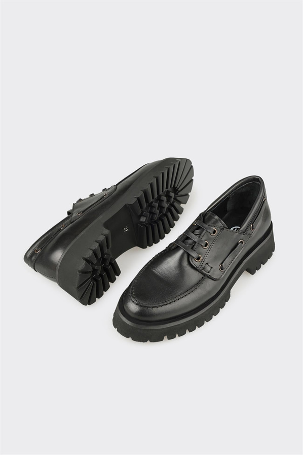 Siyah deri örgü dokulu kadın günlük ayakkabı, ofis stili için - Elle Shoes