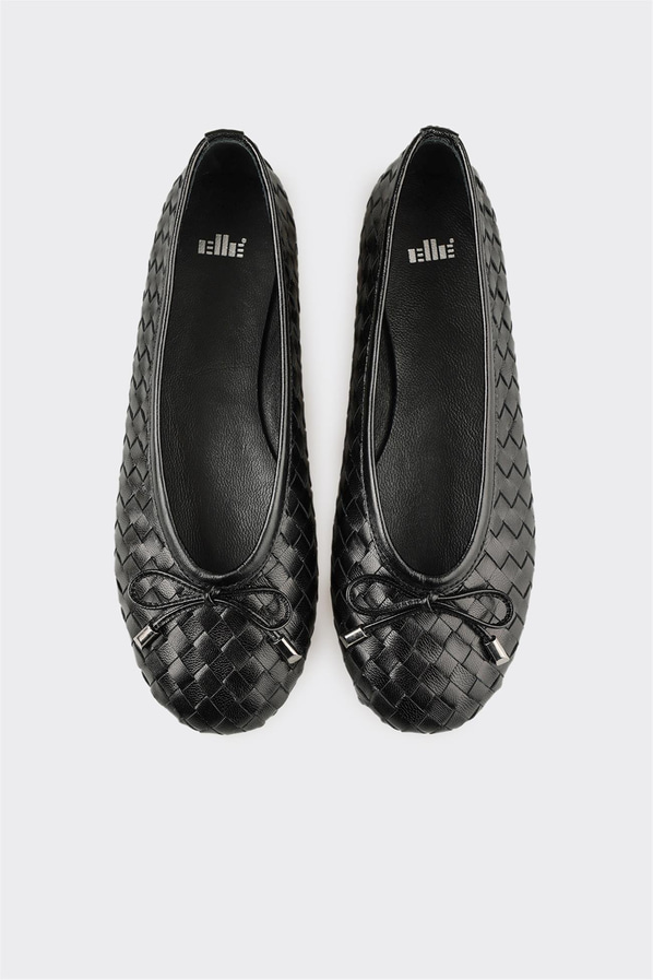 Siyah Deri Kadın Günlük Ayakkabı