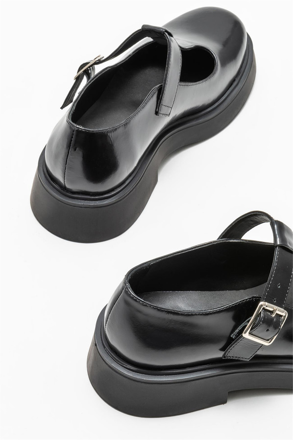 Siyah deri kadın babet, günlük kullanım için - Elle Shoes