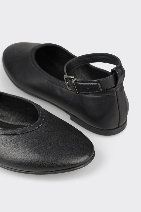 Siyah deri kadın babet, ofis stili için - Elle Shoes