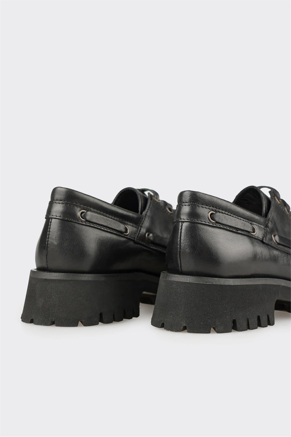 Siyah deri örgü dokulu kadın günlük ayakkabı, ofis stili için - Elle Shoes