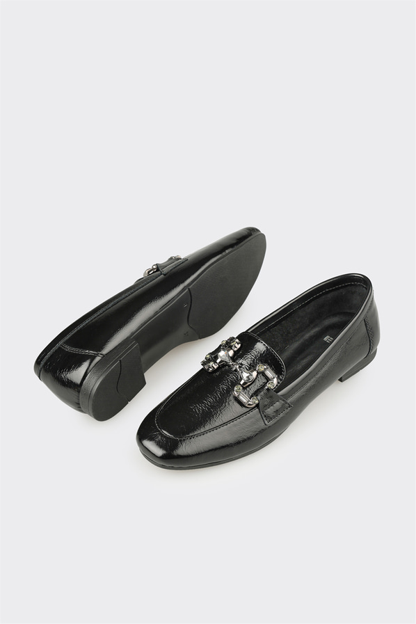 Siyah deri kadın loafer, günlük kullanım için - Elle Shoes