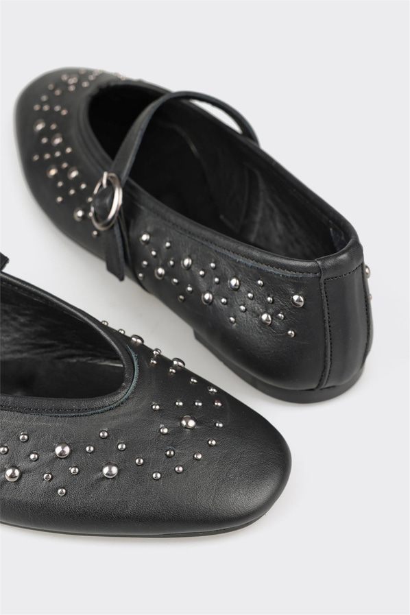 Siyah deri kadın babet, günlük kullanım için - Elle Shoes