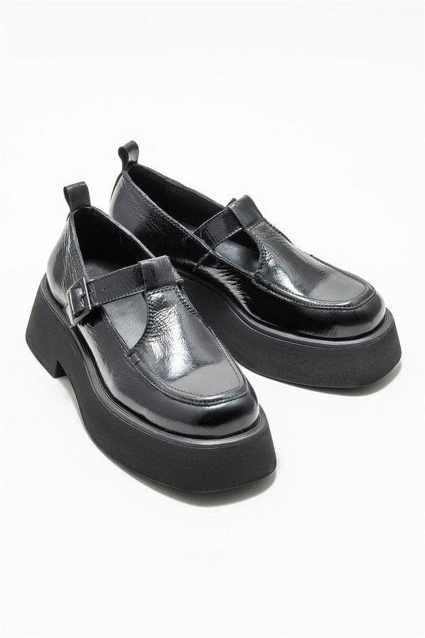 Siyah deri kadın günlük ayakkabı, günlük kullanım için - Elle Shoes