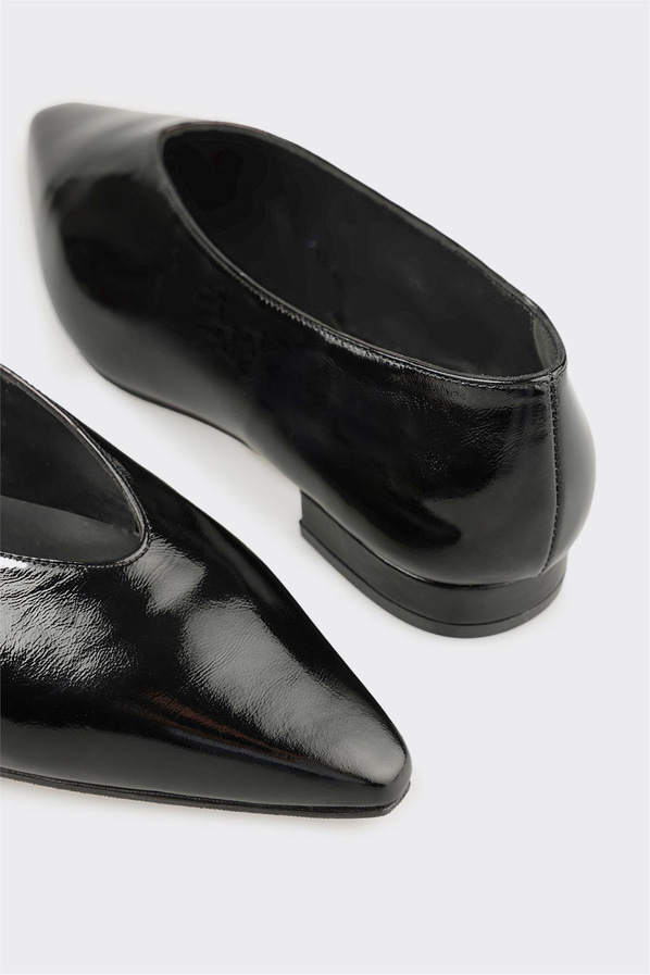 Siyah Deri Kadın Günlük Ayakkabı