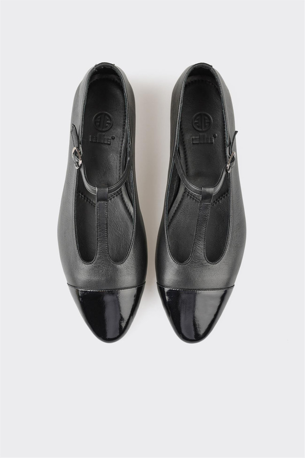 Siyah Deri Kadın Günlük Ayakkabı