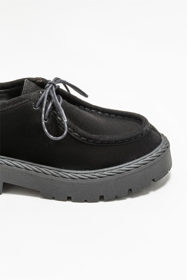 Siyah deri kadın ayakkabı, günlük kullanım için - Elle Shoes