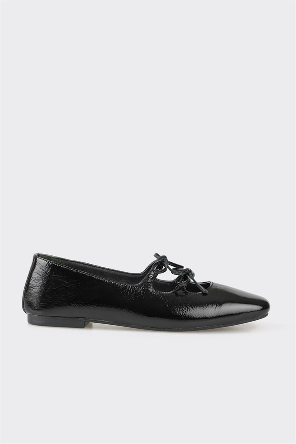 Siyah deri kadın babet, günlük kullanım için - Elle Shoes