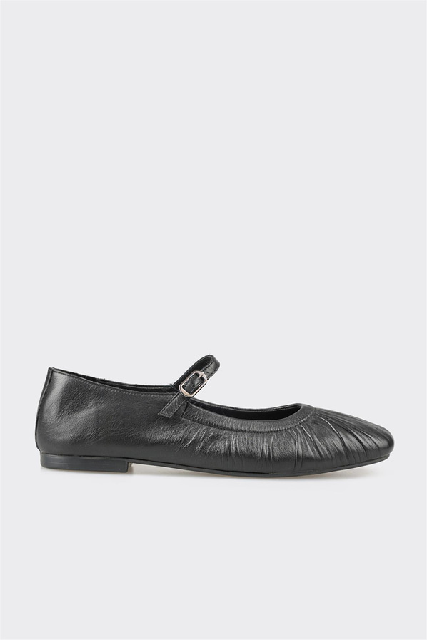 Siyah deri kadın babet, günlük kullanım için - Elle Shoes