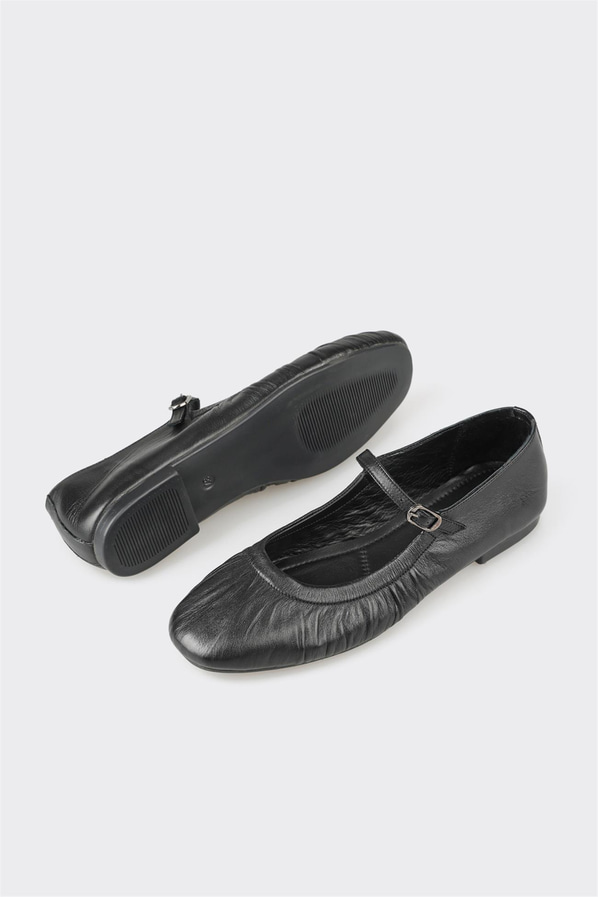 Siyah deri kadın babet, günlük kullanım için - Elle Shoes