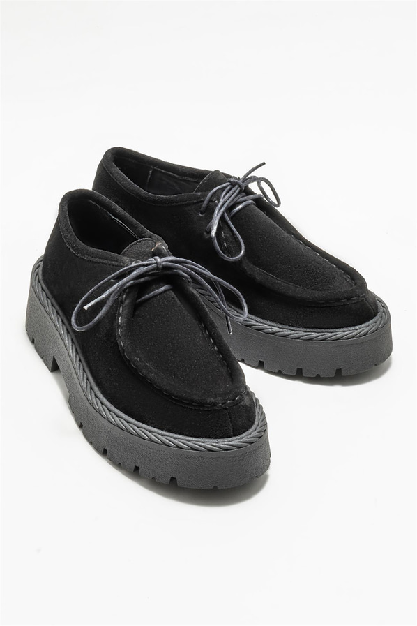 Siyah deri kadın ayakkabı, günlük kullanım için - Elle Shoes