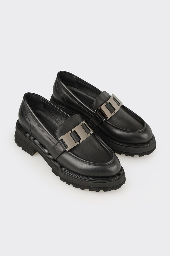 Siyah Deri Kadın Günlük Ayakkabı