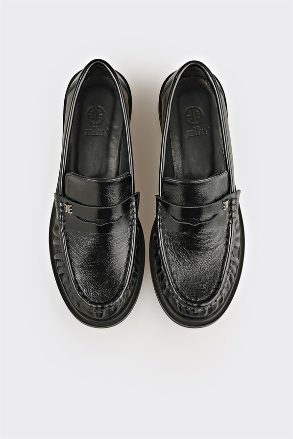 Siyah Deri Kadın Günlük Ayakkabı