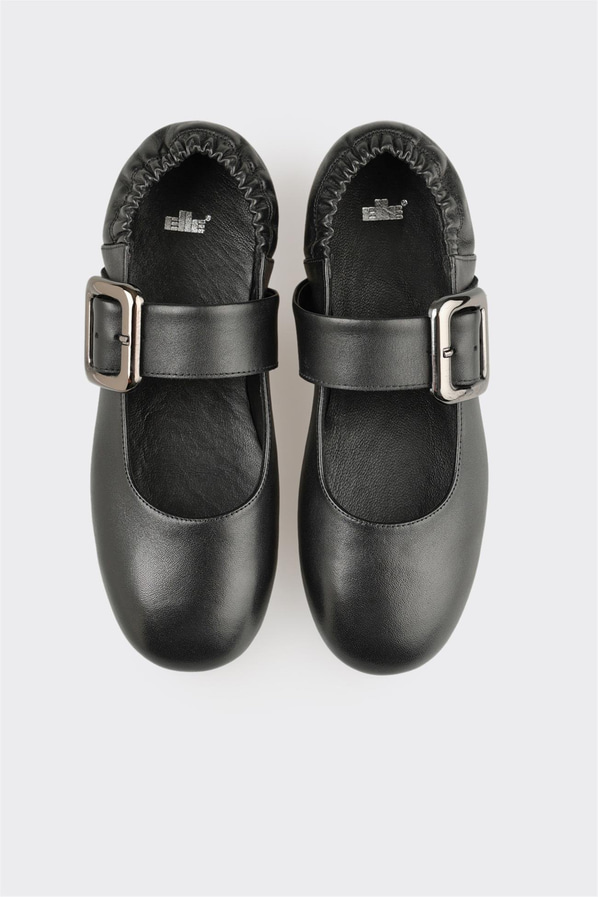 Siyah Deri Kadın Günlük Ayakkabı