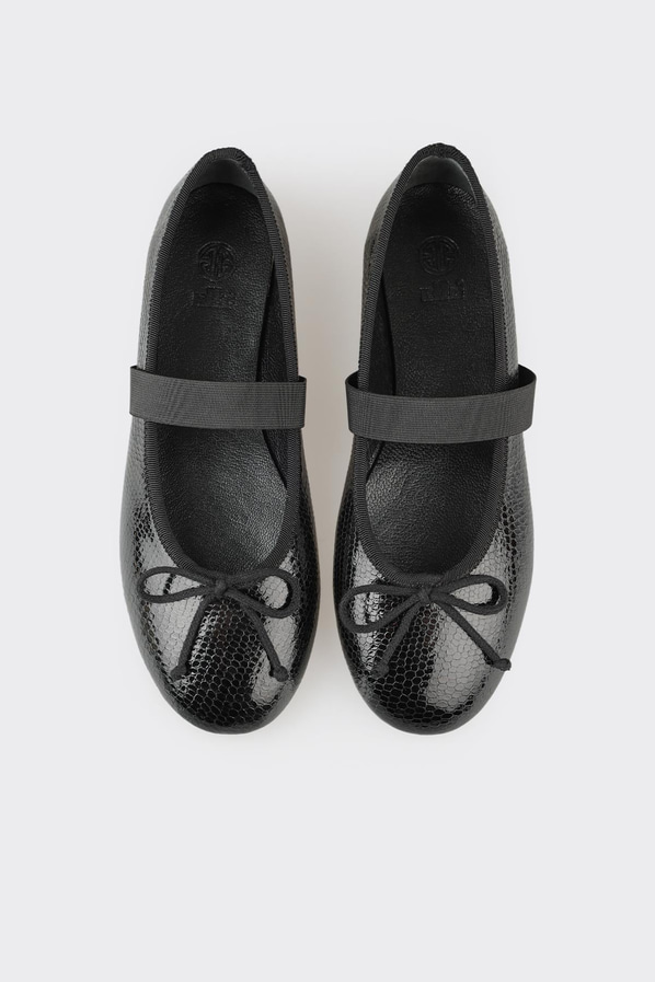 Siyah deri kadın babet, günlük kullanım için - Elle Shoes