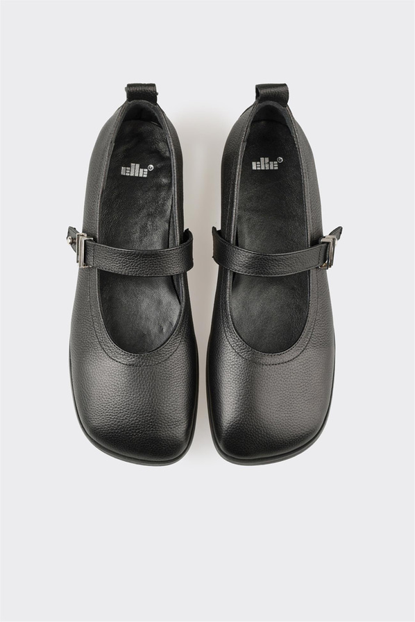 Siyah Deri Kadın Günlük Ayakkabı