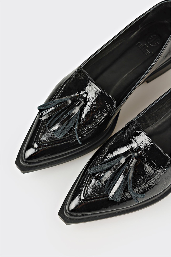 Siyah Deri Kadın Günlük Ayakkabı