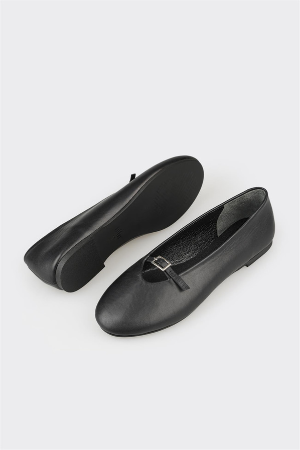 Siyah deri kadın babet, günlük kullanım için - Elle Shoes