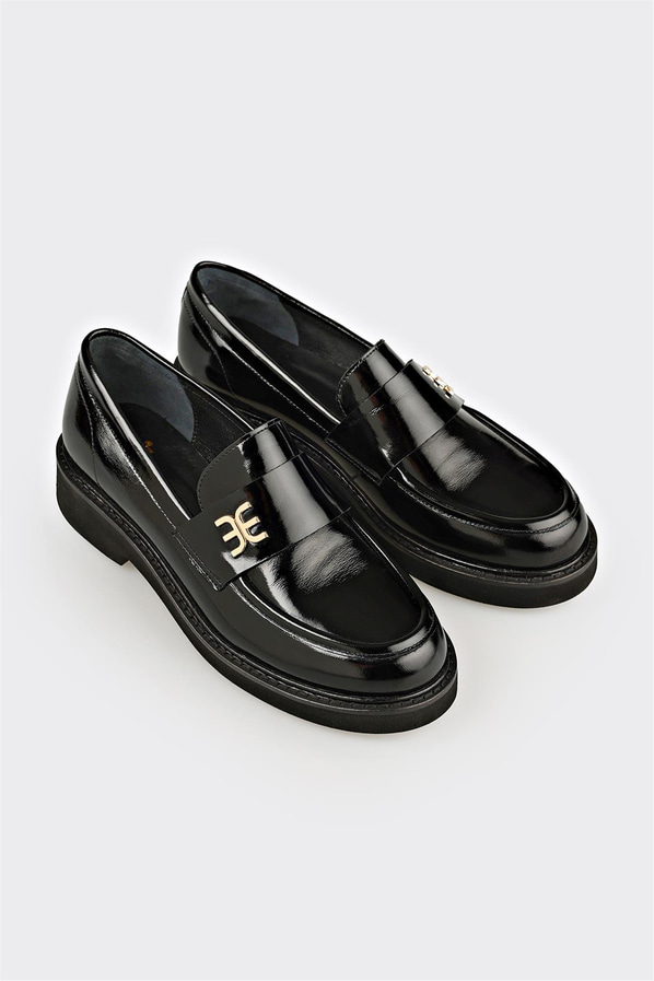 Siyah Deri Kadın Günlük Ayakkabı