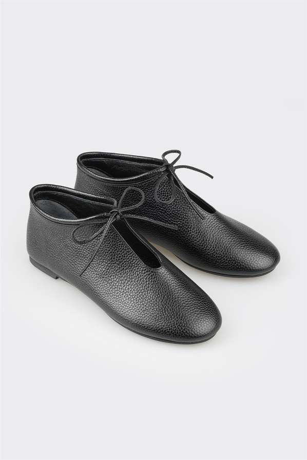 Siyah deri kadın loafer, günlük kullanım için - Elle Shoes