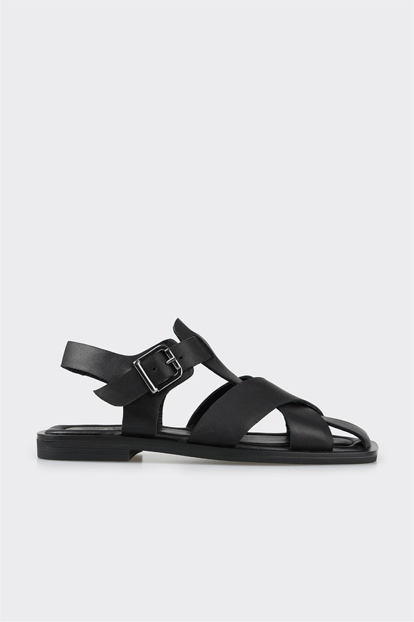 Siyah deri kadın düz sandalet, günlük kullanım için - Elle Shoes