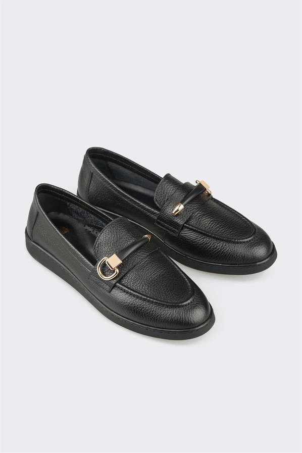 Siyah deri kadın loafer, rahat kullanım için - Elle Shoes