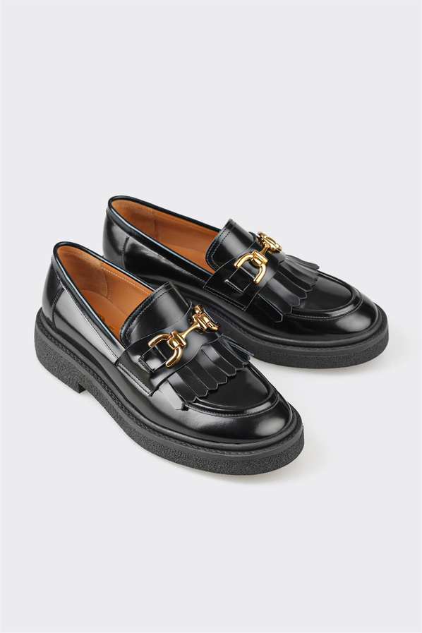 Siyah deri püsküllü kadın loafer, günlük kullanım için - Elle Shoes