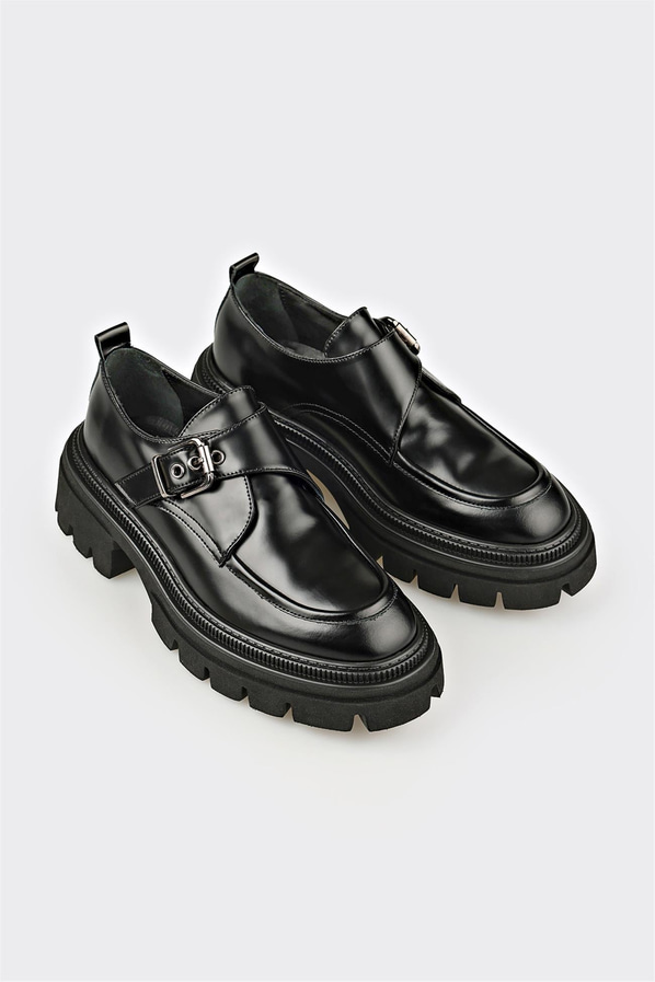 Siyah deri metal tokalı kadın günlük ayakkabı, ofis stili için - Elle Shoes