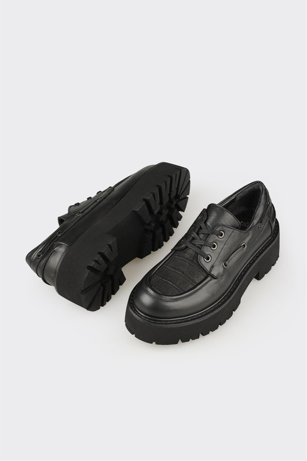 Siyah deri simli platform tabanlı kadın günlük ayakkabı, ofis stili için - Elle Shoes