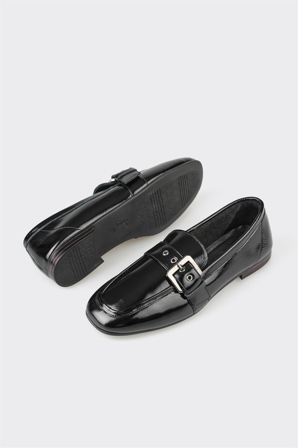 Siyah deri kadın loafer, günlük kullanım için - Elle Shoes