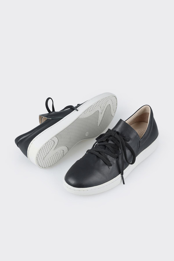 Siyah deri kadın düz ayakkabı, günlük kullanım için - Elle Shoes