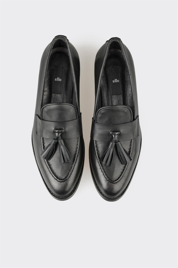Siyah deri kadın loafer, günlük kullanım için - Elle Shoes