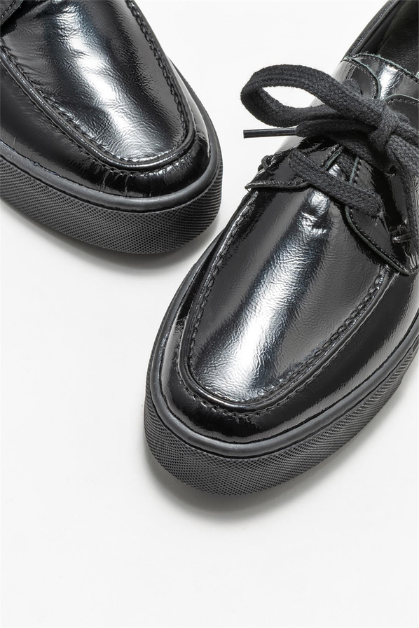 Siyah deri kadın düz ayakkabı, günlük kullanım için - Elle Shoes