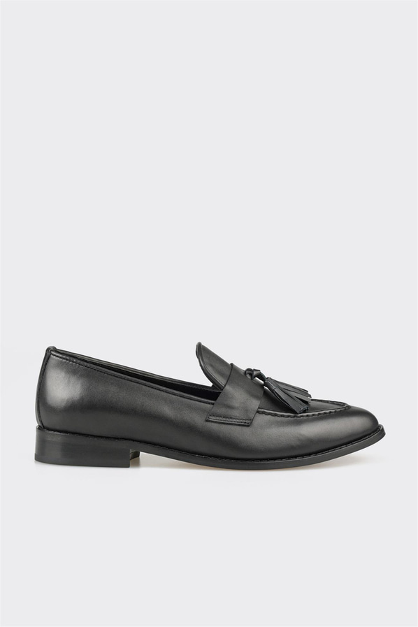 Siyah deri kadın loafer, günlük kullanım için - Elle Shoes