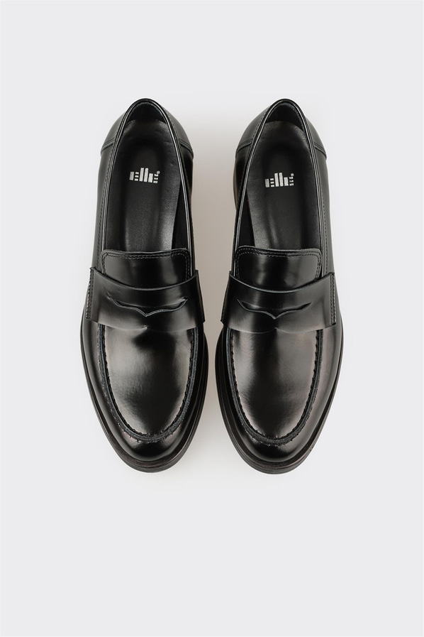 Siyah Deri Kadın Günlük Ayakkabı