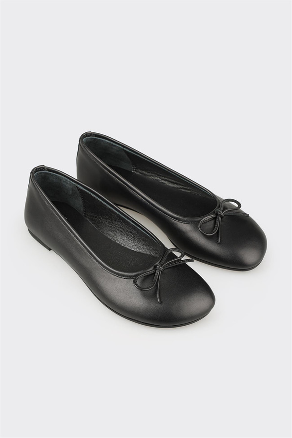 Siyah Deri Kadın Günlük Ayakkabı