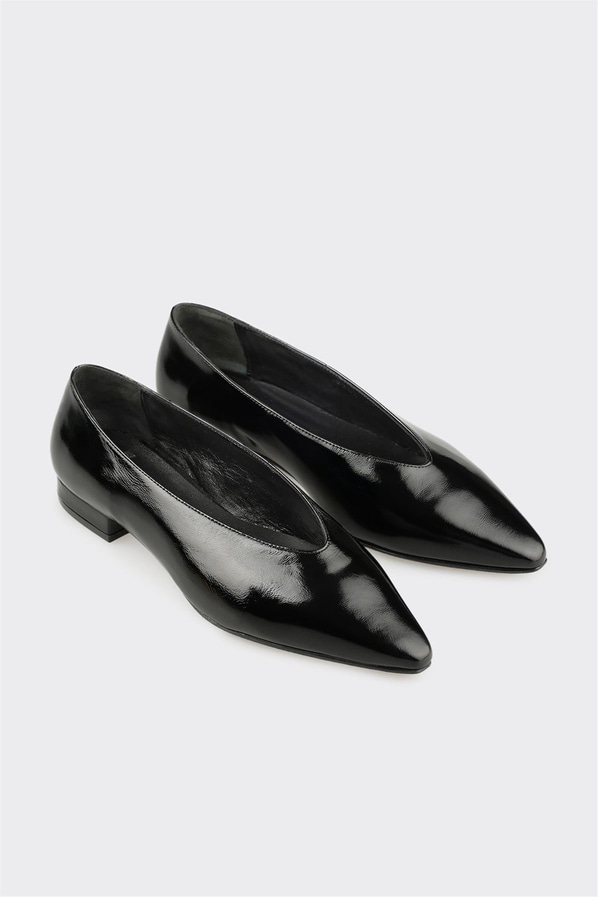 Siyah Deri Kadın Günlük Ayakkabı