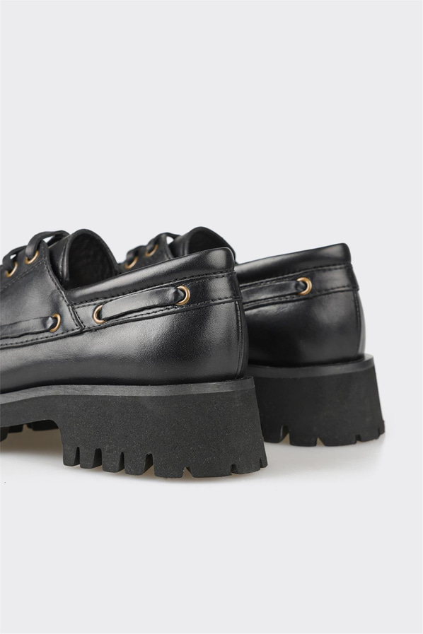 Siyah Deri Kadın Günlük Ayakkabı