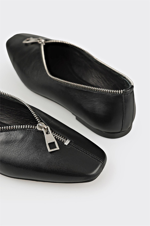 Siyah deri kadın babet, günlük kullanım için - Elle Shoes